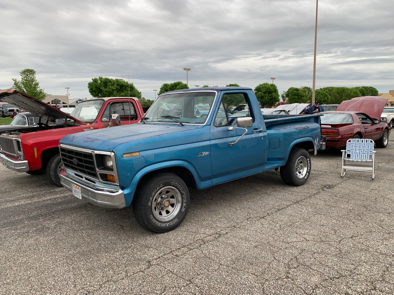 Illustration for article titled Last night’s cruise-in.